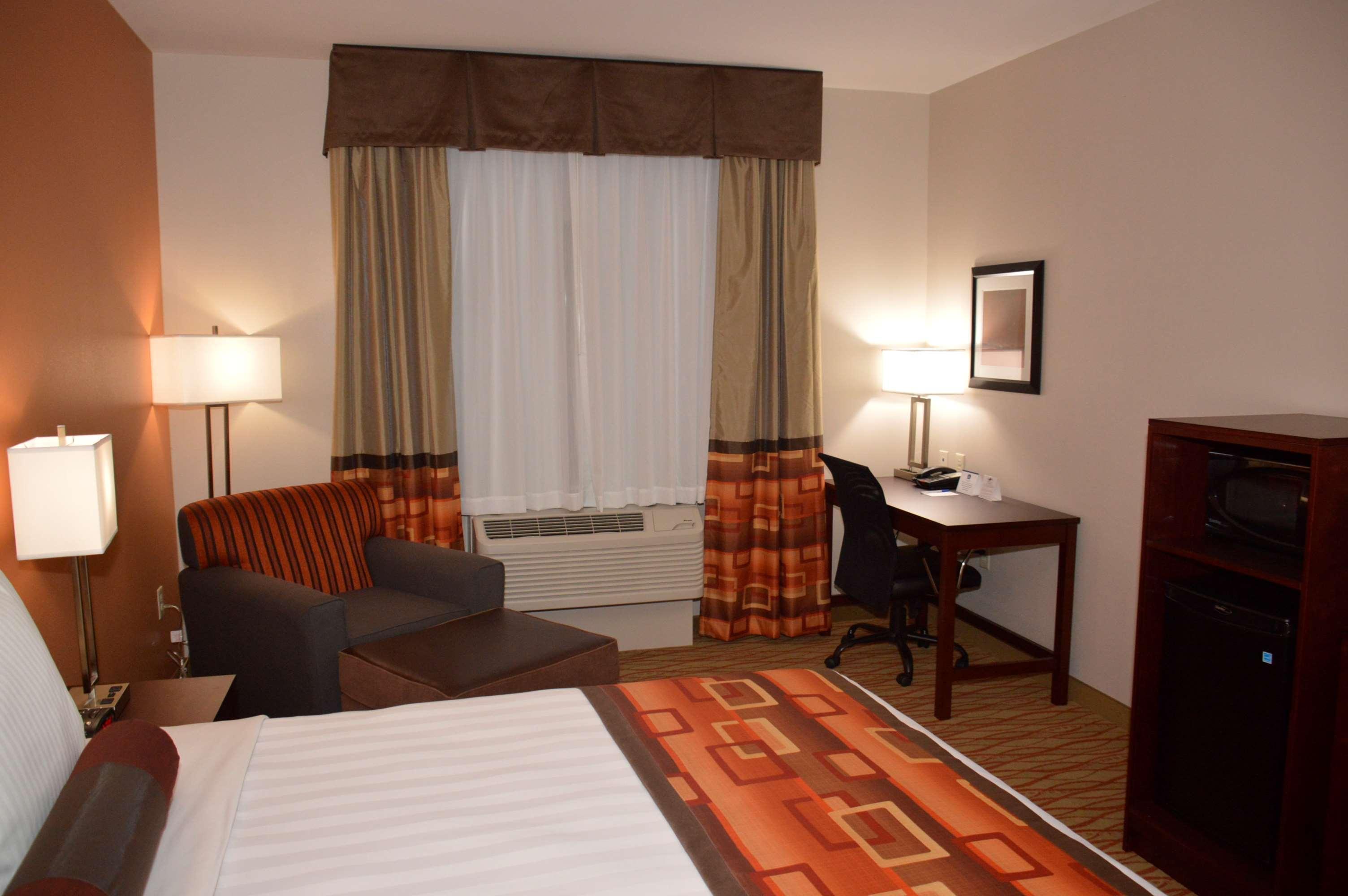 Best Western Plus Spring Inn & Suites Dış mekan fotoğraf