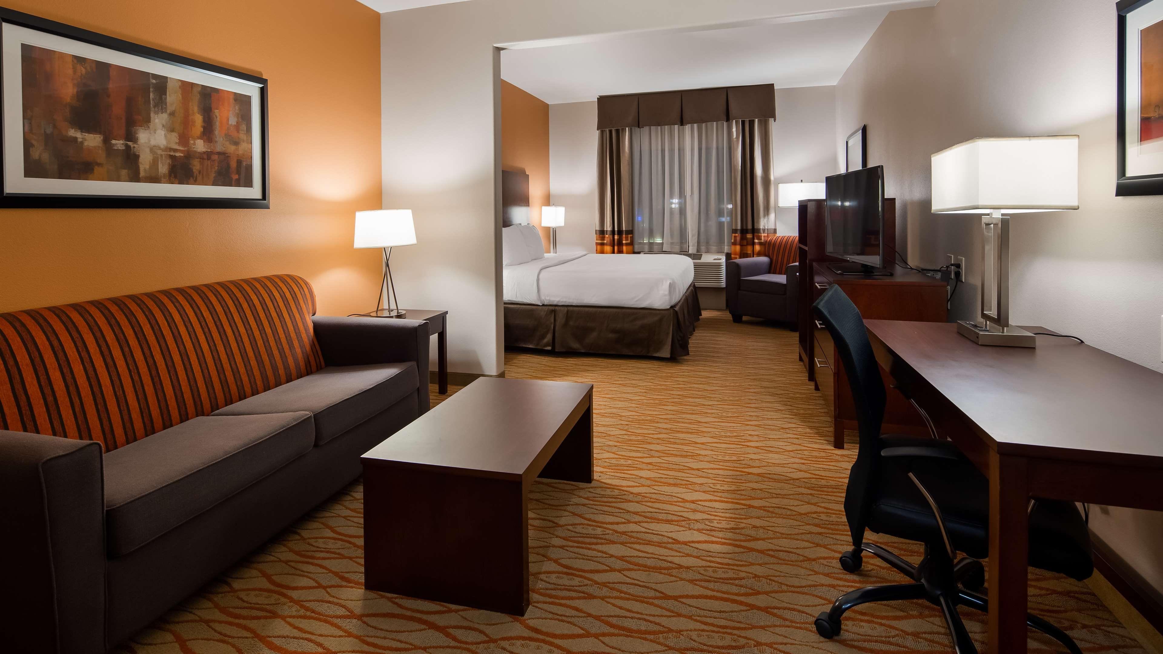 Best Western Plus Spring Inn & Suites Dış mekan fotoğraf
