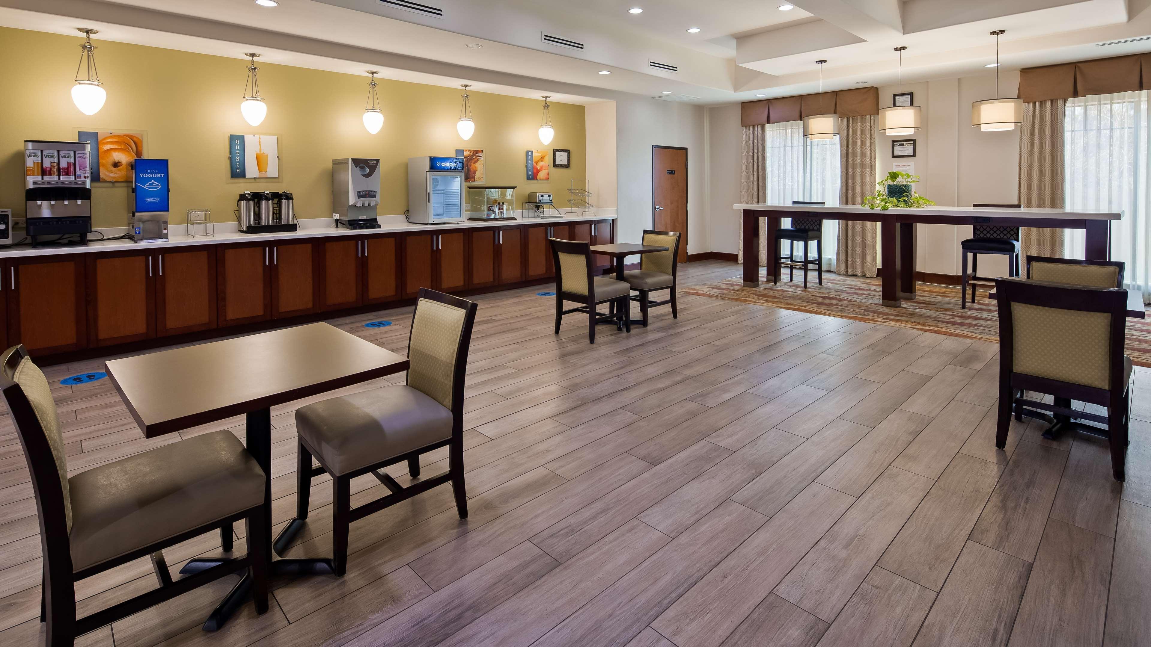 Best Western Plus Spring Inn & Suites Dış mekan fotoğraf