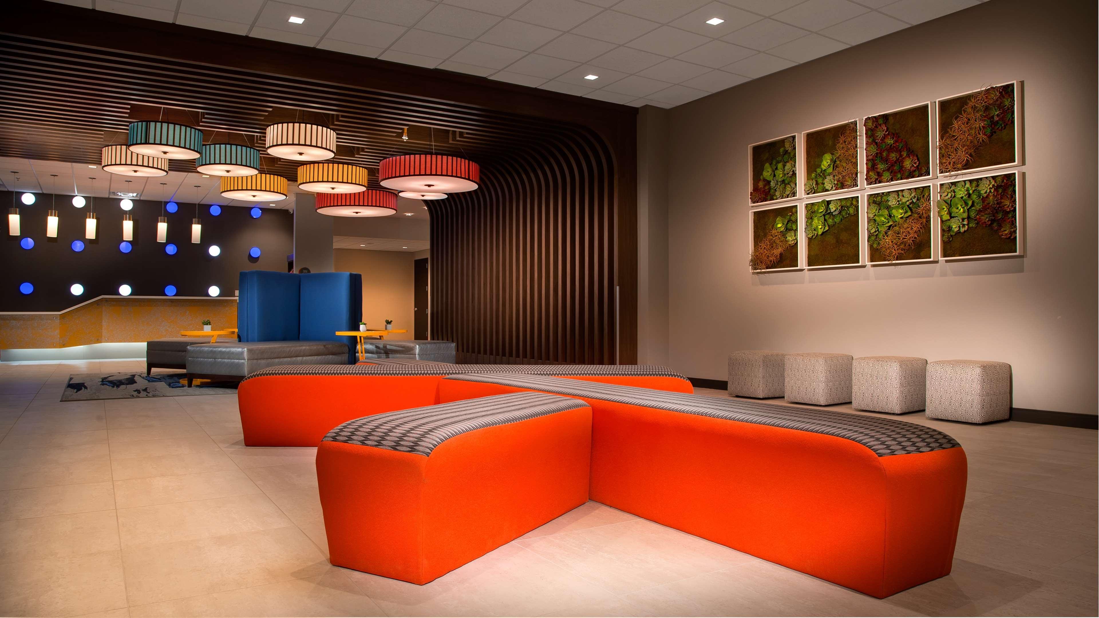 Best Western Plus Spring Inn & Suites Dış mekan fotoğraf