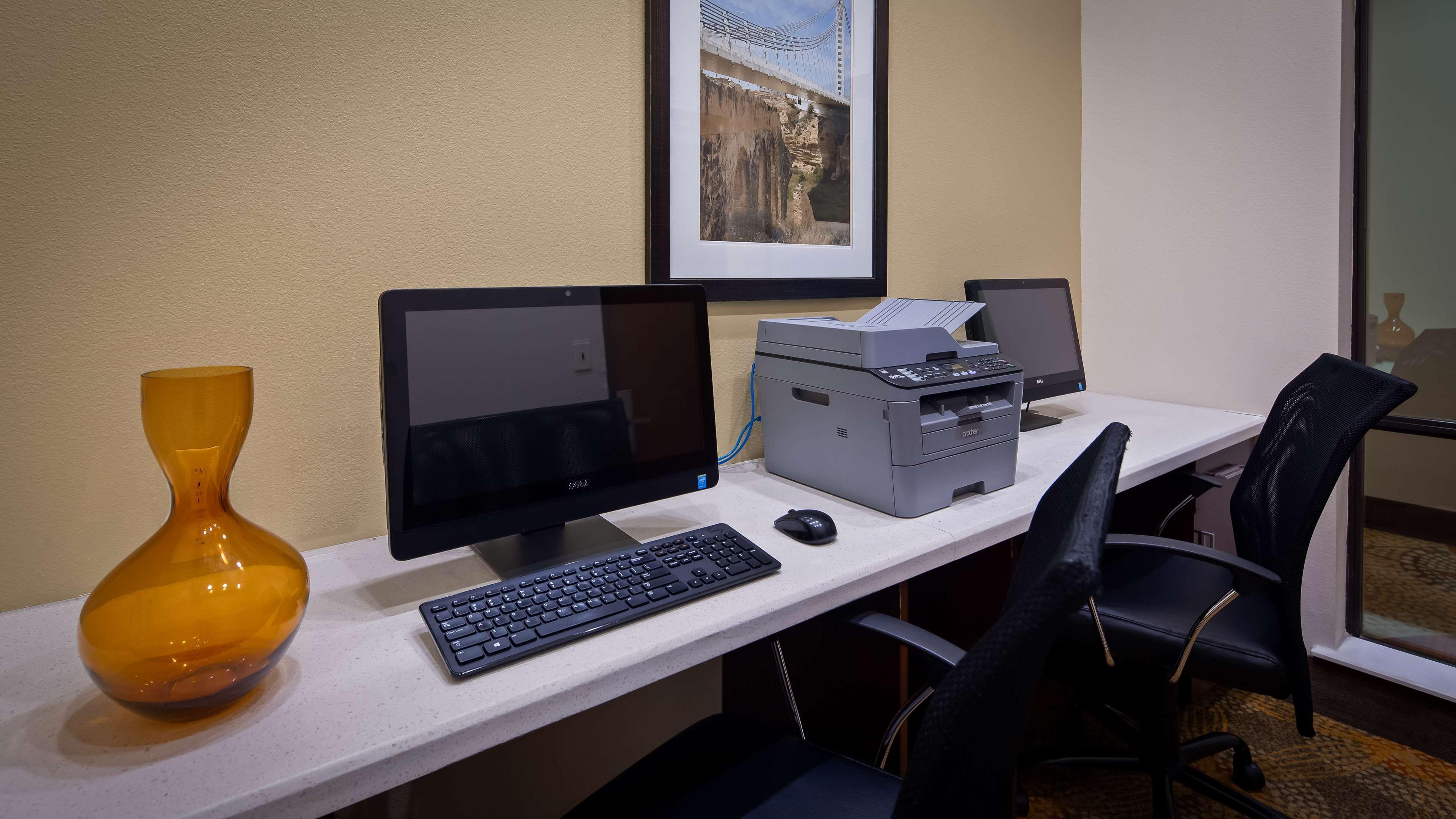 Best Western Plus Spring Inn & Suites Dış mekan fotoğraf