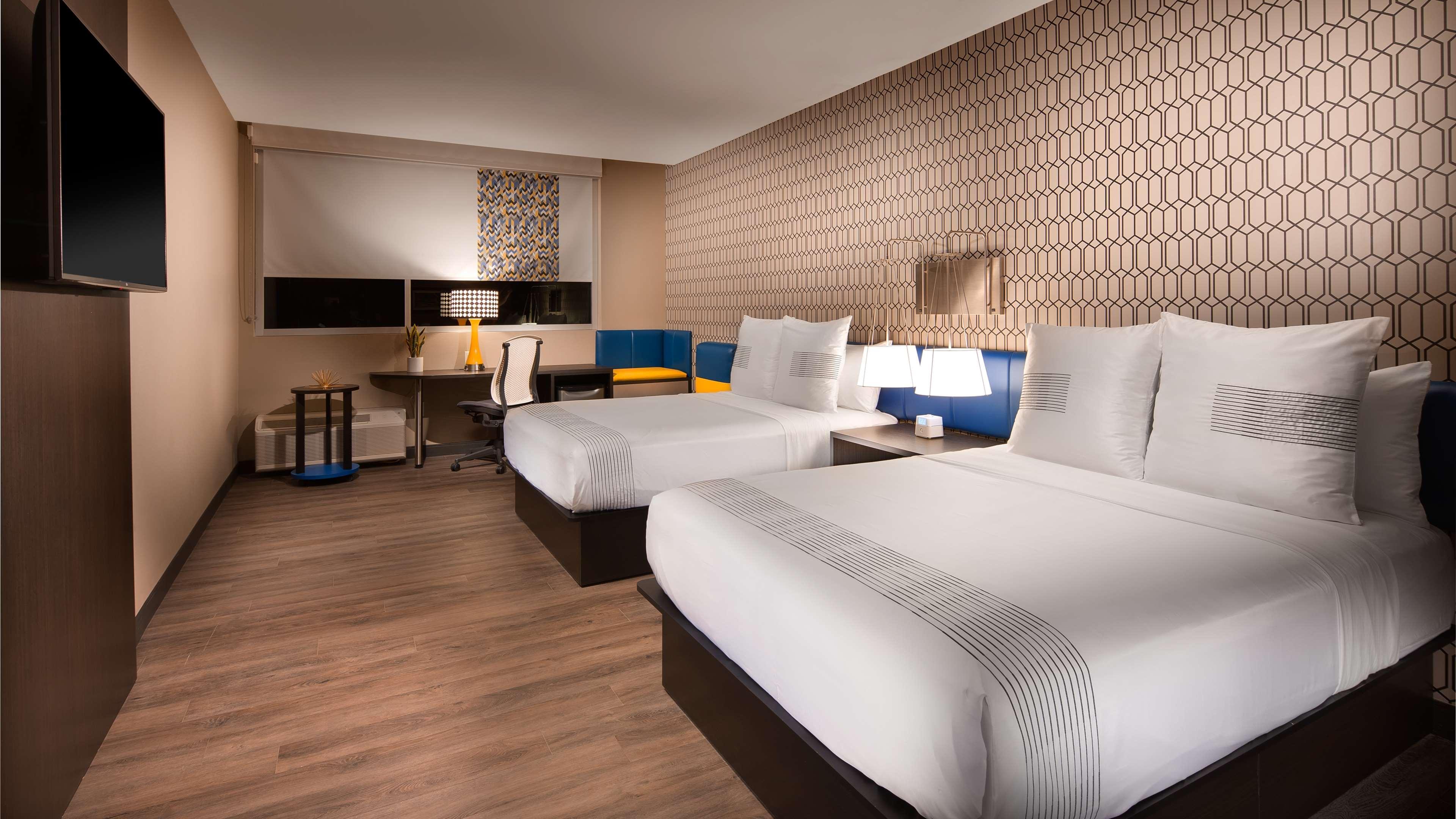 Best Western Plus Spring Inn & Suites Dış mekan fotoğraf