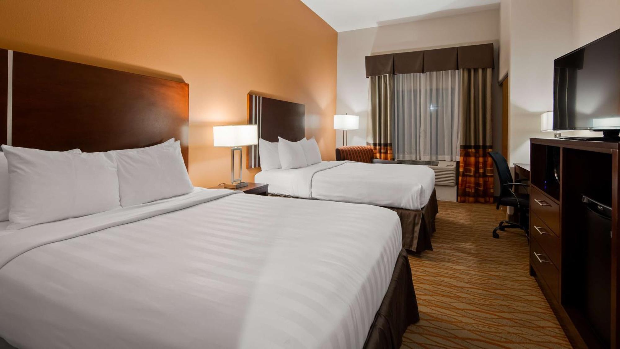 Best Western Plus Spring Inn & Suites Dış mekan fotoğraf